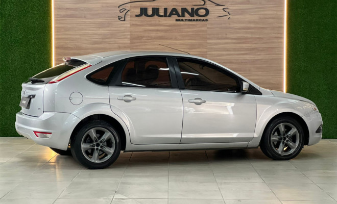 Ford Focus 2.0 16V/SE/SE Plus Flex 5p Aut. 2011 Flex-1