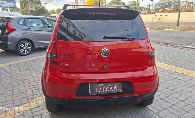 VW - VolksWagen Fox SUNRISE 1.0 Mi Total Flex 8V 5p 2010 Flex-2