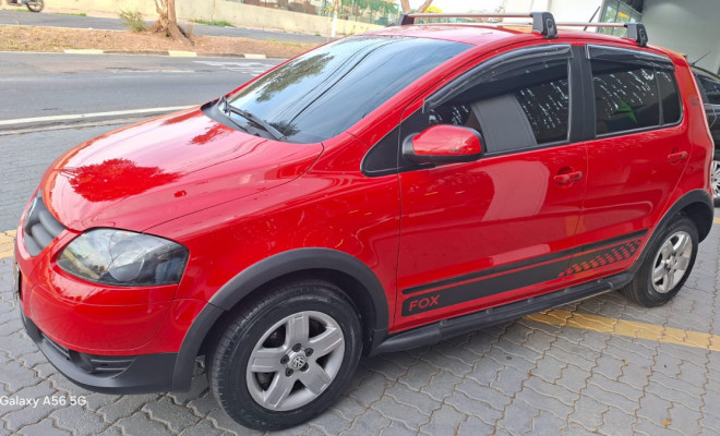 VW - VolksWagen Fox SUNRISE 1.0 Mi Total Flex 8V 5p 2010 Flex-0