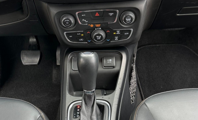 Jeep COMPASS LONGITUDE 2.0 4x2 Flex 16V Aut. 2021 Flex-19