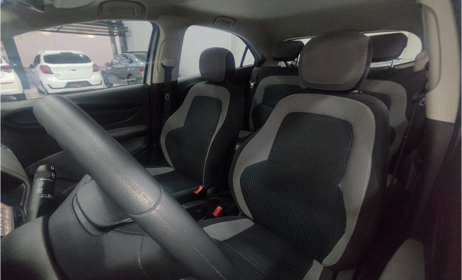 GM - Chevrolet ONIX HATCH LT 1.0 8V FlexPower 5p Mec. 2015 Flex-8