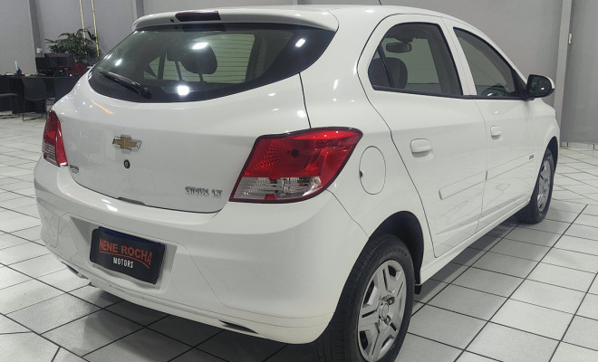 GM - Chevrolet ONIX HATCH LT 1.0 8V FlexPower 5p Mec. 2015 Flex-5