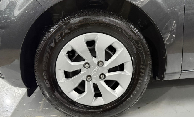 GM - Chevrolet ONIX HATCH LT 1.0 8V FlexPower 5p Mec. 2019 Flex-11