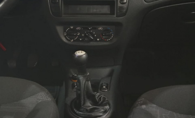 Citroën C3 GLX 1.4/ GLX Sonora 1.4 Flex 8V 5p 2008 Flex-7