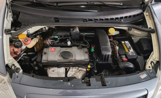 Citroën C3 GLX 1.4/ GLX Sonora 1.4 Flex 8V 5p 2008 Flex-11