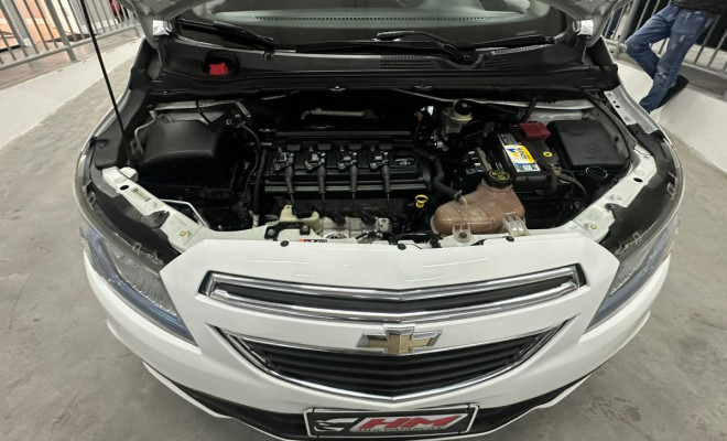 GM - Chevrolet ONIX HATCH LTZ 1.4 8V FlexPower 5p Aut. 2015 Flex-12