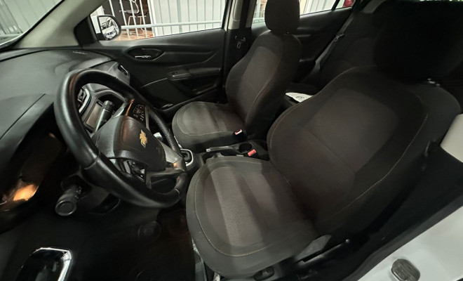 GM - Chevrolet ONIX HATCH LTZ 1.4 8V FlexPower 5p Aut. 2015 Flex-5