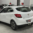 GM - Chevrolet ONIX HATCH LTZ 1.4 8V FlexPower 5p Aut. 2015 Flex-0