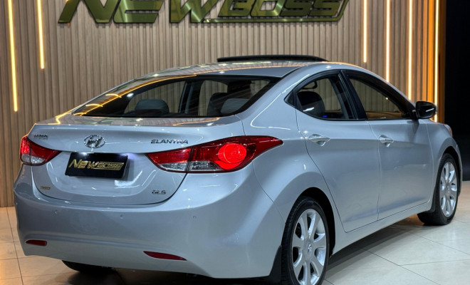 Hyundai Elantra GLS 1.8 16V Aut. 2012 Flex-4