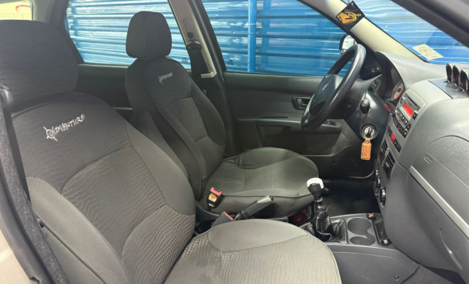 Fiat Palio Week. Adv/Adv TRYON 1.8 mpi Flex 2011 Flex-8