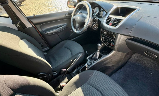 Peugeot HOGGAR Allure 1.4 Flex 8V 2p 2014 Flex-3