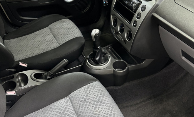 Ford Fiesta SE 1.6 8V Flex 5p 2014 Flex-4