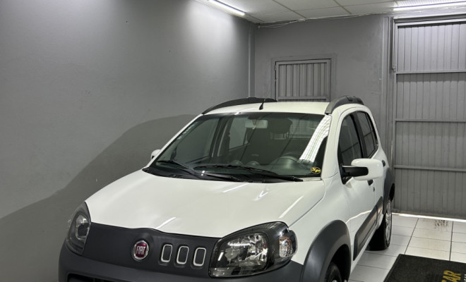 Fiat UNO WAY Celeb. 1.0 EVO Fire Flex 8V 5p 2014 Flex-0