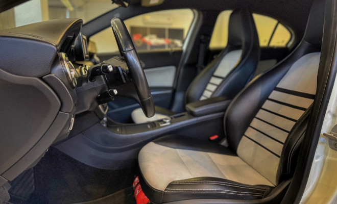 Mercedes-Benz A 200 1.6 TURBO 2015 Gasolina-3