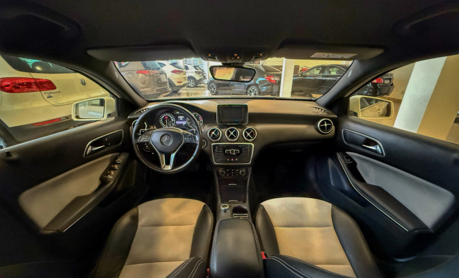 Mercedes-Benz A 200 1.6 TURBO 2015 Gasolina-0