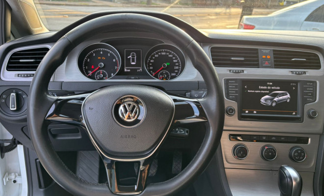 VW - VolksWagen Golf Comfortline 1.6 MSI Total Flex Aut. 2016 Flex-5