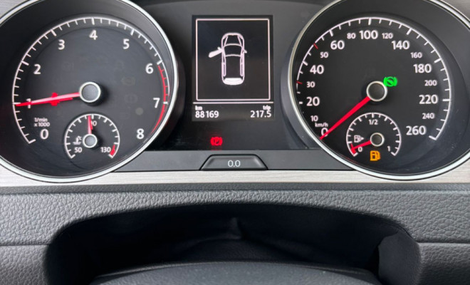 VW - VolksWagen Golf Comfortline 1.6 MSI Total Flex Aut. 2016 Flex-4