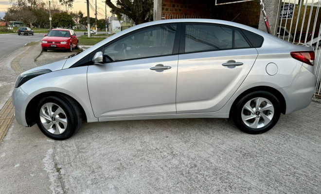 Hyundai HB20S Confort 1.6 Flex - 2016-4