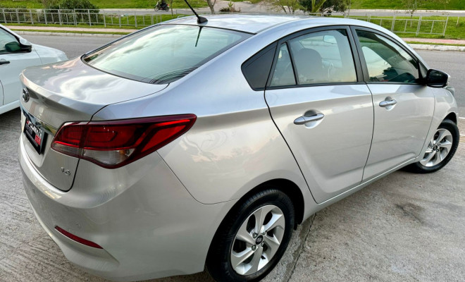 Hyundai HB20S Confort 1.6 Flex - 2016-2