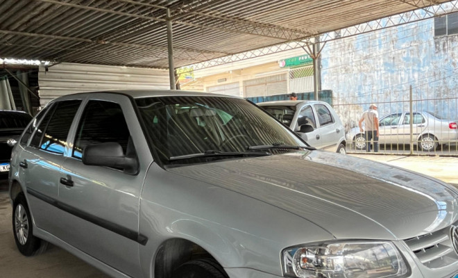 VW - VolksWagen Gol (novo) 1.0 Mi Total Flex 8V 4p 2014 Flex-4