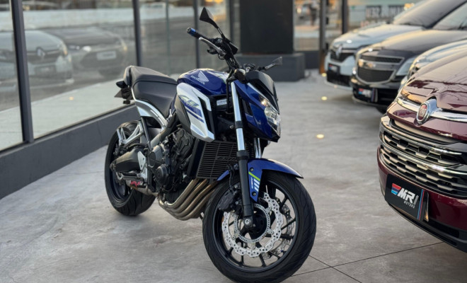 HONDA CB 650F 2018 Gasolina-3