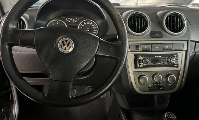 VW - VolksWagen VOYAGE 1.0/1.0 City Mi Total Flex 8V 4p 2010 Flex-8