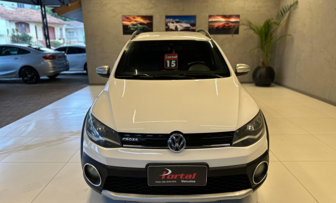 VW - VolksWagen Saveiro CROSS 1.6 T.Flex 16V CD 2015 Flex-1