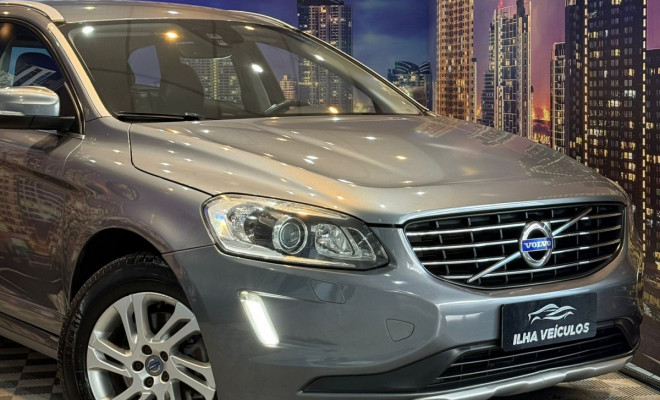 Volvo XC 60 T-5 KINETIC 2.0 245cv FWD 5p 2016 Gasolina-2