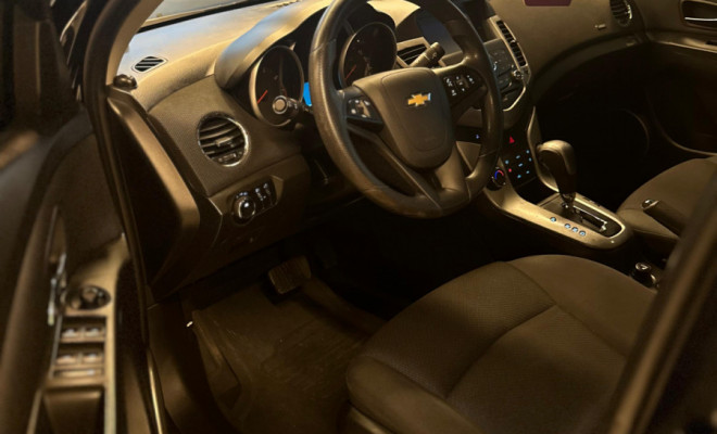 GM - Chevrolet CRUZE LT 1.8 16V FlexPower 4p Aut. 2012 Flex-7