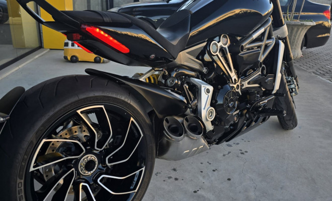 DUCATI XDIAVEL S 1262 2018 Gasolina-5