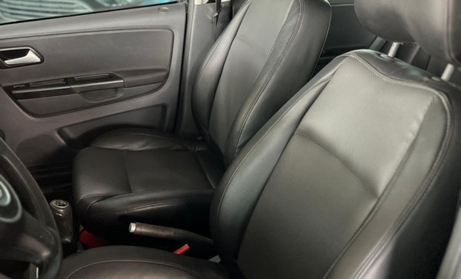 VW - VolksWagen Fox 1.6 Mi Total Flex 8V 5p 2013 Flex-3