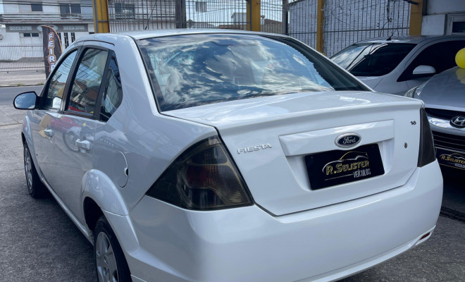 Fiesta Sedan SE 1.6 8V Flex 4p 2014-7
