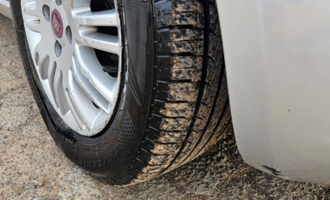 Fiat LINEA 1.9/ HLX 1.9/1.8 Flex  Dualogic 4p 2010 Flex-10