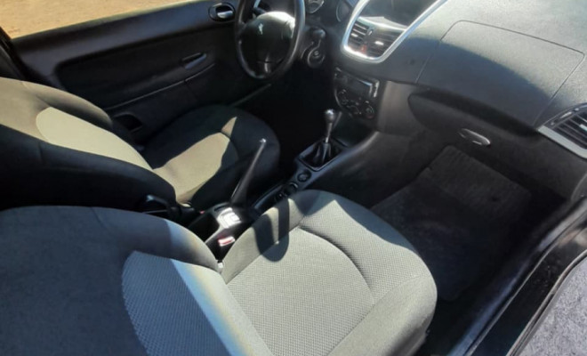 Peugeot 207 XR 1.4 Flex 8V 3p 2013 Flex-10