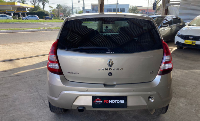 Renault SANDERO Authentique Hi-Flex 1.6 8V 5p 2010 Flex-4