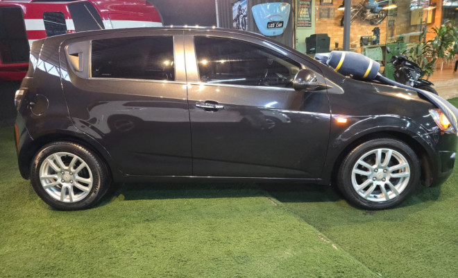 GM - Chevrolet SONIC HB LTZ 1.6 16V FlexPower 5p Aut. 2012 Flex-5