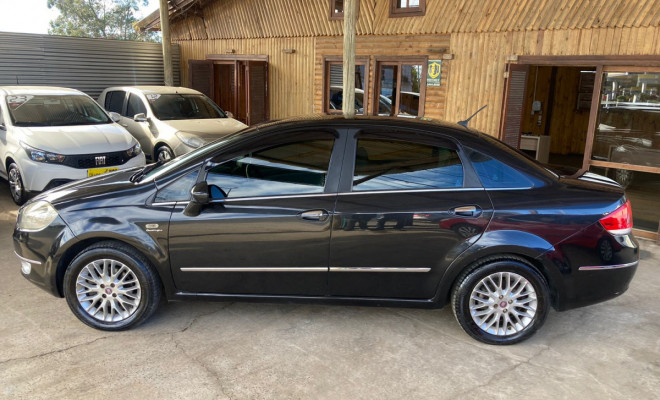 Fiat LINEA ABSOLUTE 1.9/1.8 Flex Dualogic 4p 2011 Flex-0