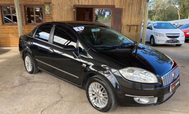 Fiat LINEA ABSOLUTE 1.9/1.8 Flex Dualogic 4p 2011 Flex-1