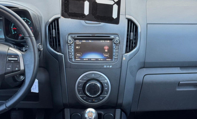 S10 LTZ 2.4 4x2 CD 2014 – A picape que combina força, tecnologia e conforto!-9