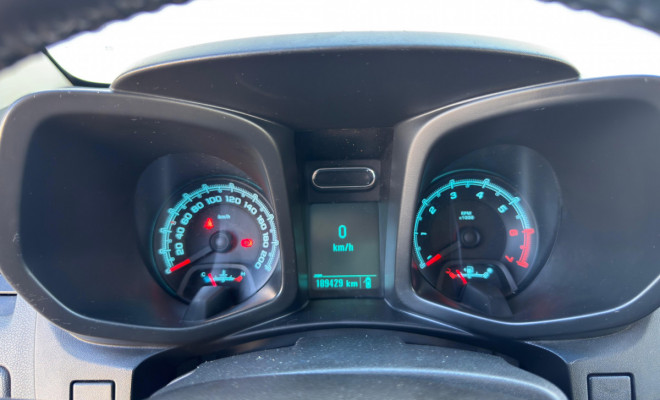 S10 LTZ 2.4 4x2 CD 2014 – A picape que combina força, tecnologia e conforto!-12