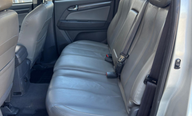 S10 LTZ 2.4 4x2 CD 2014 – A picape que combina força, tecnologia e conforto!-8