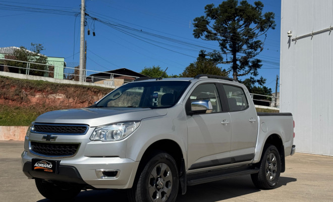 S10 LTZ 2.4 4x2 CD 2014 – A picape que combina força, tecnologia e conforto!