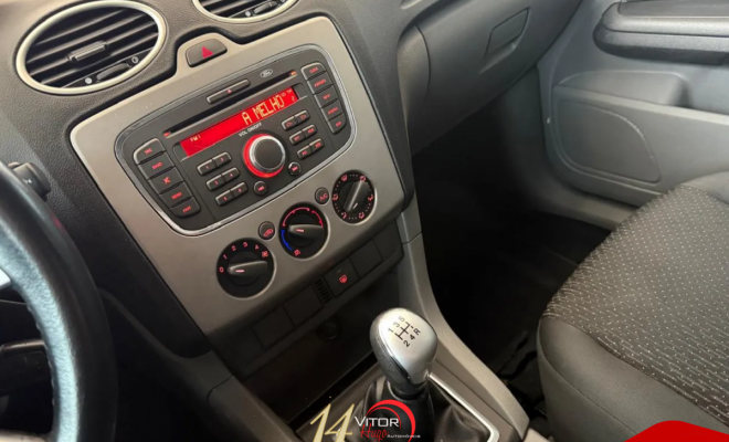 Ford Focus 1.6 S/SE/SE Plus Flex 8V/16V  5p 2012 Flex-9