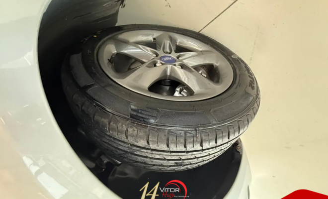 Ford Focus 1.6 S/SE/SE Plus Flex 8V/16V  5p 2012 Flex-6