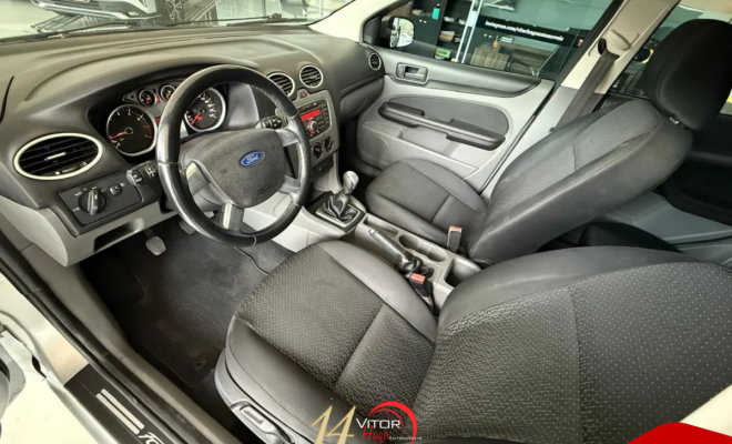 Ford Focus 1.6 S/SE/SE Plus Flex 8V/16V  5p 2012 Flex-12