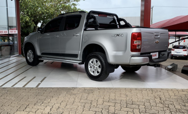 GM - Chevrolet S10 Pick-Up LT 2.5 Flex 4x2 CD 2015 Flex-4