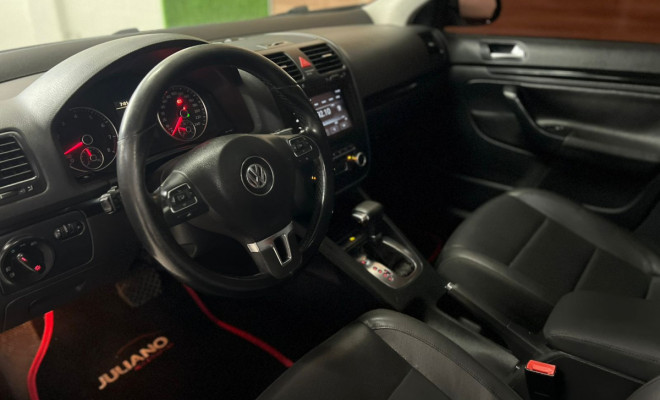 VW - VolksWagen JETTA 2.5 20V 150/170cv Tiptronic 2010 Gasolina-3