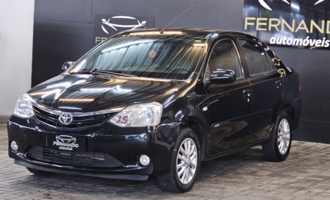 Toyota ETIOS XLS Sedan 1.5 Flex 16V 4p Mec. 2013 Flex