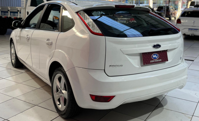 Ford Focus 1.6 S/SE/SE Plus Flex 8V/16V  5p 2013 Flex-2
