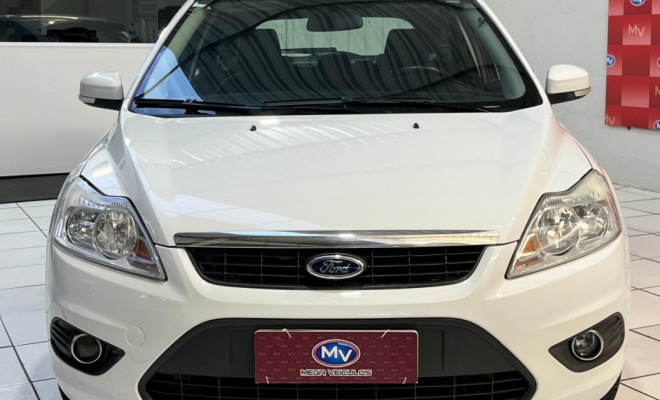 Ford Focus 1.6 S/SE/SE Plus Flex 8V/16V  5p 2013 Flex-0